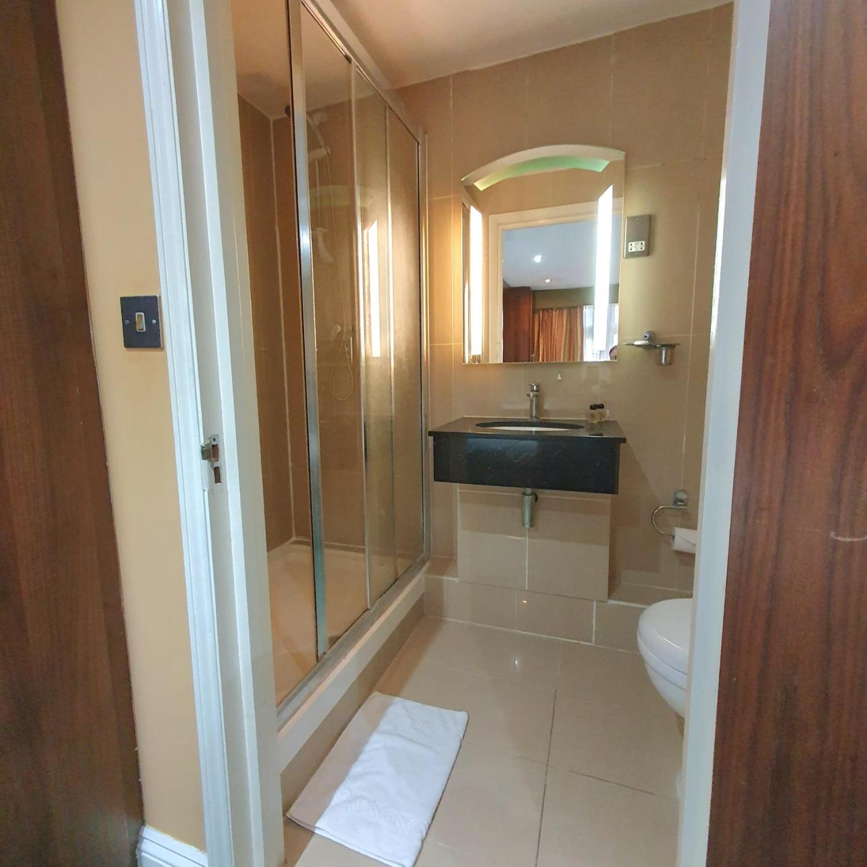 Oliver Hotel London Ngoại thất bức ảnh